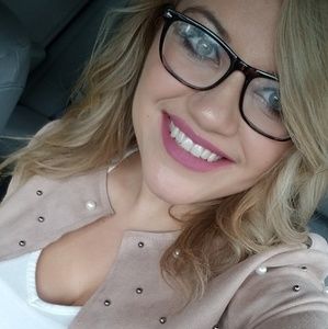 Meet your Posher, Denisa